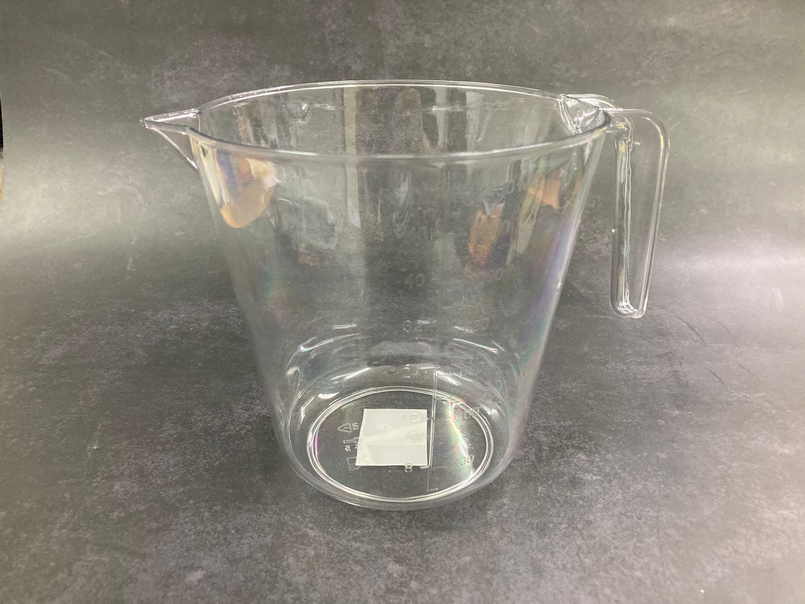 057dd76d642a88e83fe961bbf0d2e939.jpg Break Free 100% Transparent Measuring Cup 1400 ml