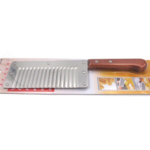 Crinkle Cutter with wooden handle