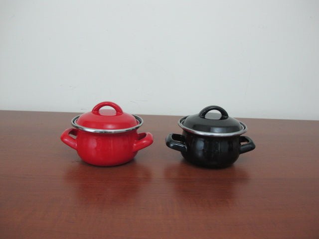 112bd30bcb379822c79f24347d763b53.jpg Enamel Coated Mini Casserole; 10 cm