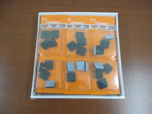 365ba28719bd23eb318b11defd62fbc6.jpg Small Squared Furniture Sliders with screws X4