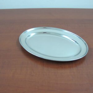 Thick oval stainless steel dish 25 cm