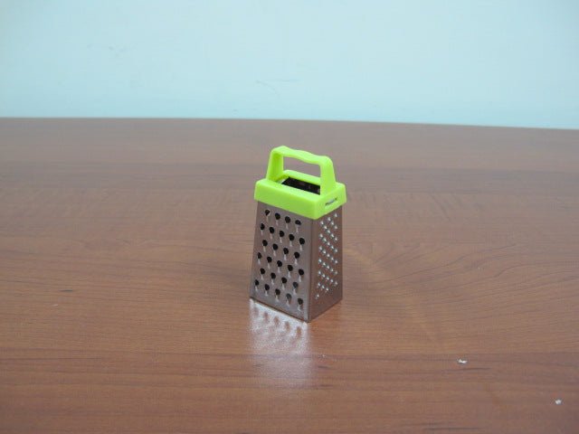 671ec7fb9ad21189f99f2f781e62c18d.jpg Mini Squared Grater X2