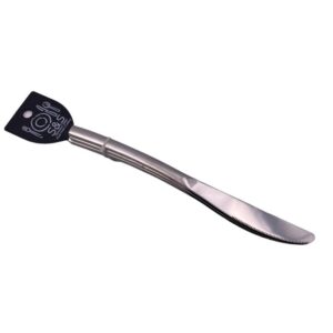 Plain modern dinner knives X3.