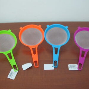 Plastic Mesh Strainer 16 cm