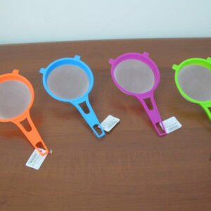Plastic Mesh Strainer 14 cm