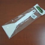 Rubber scraper with Long Plastic Handle 26cm