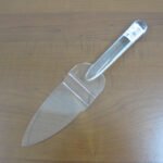 Plexi Cake Server