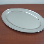Thick oval stainless steel dish 45 cm