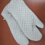 Insulated Grey Oven Gloves 40 cm
