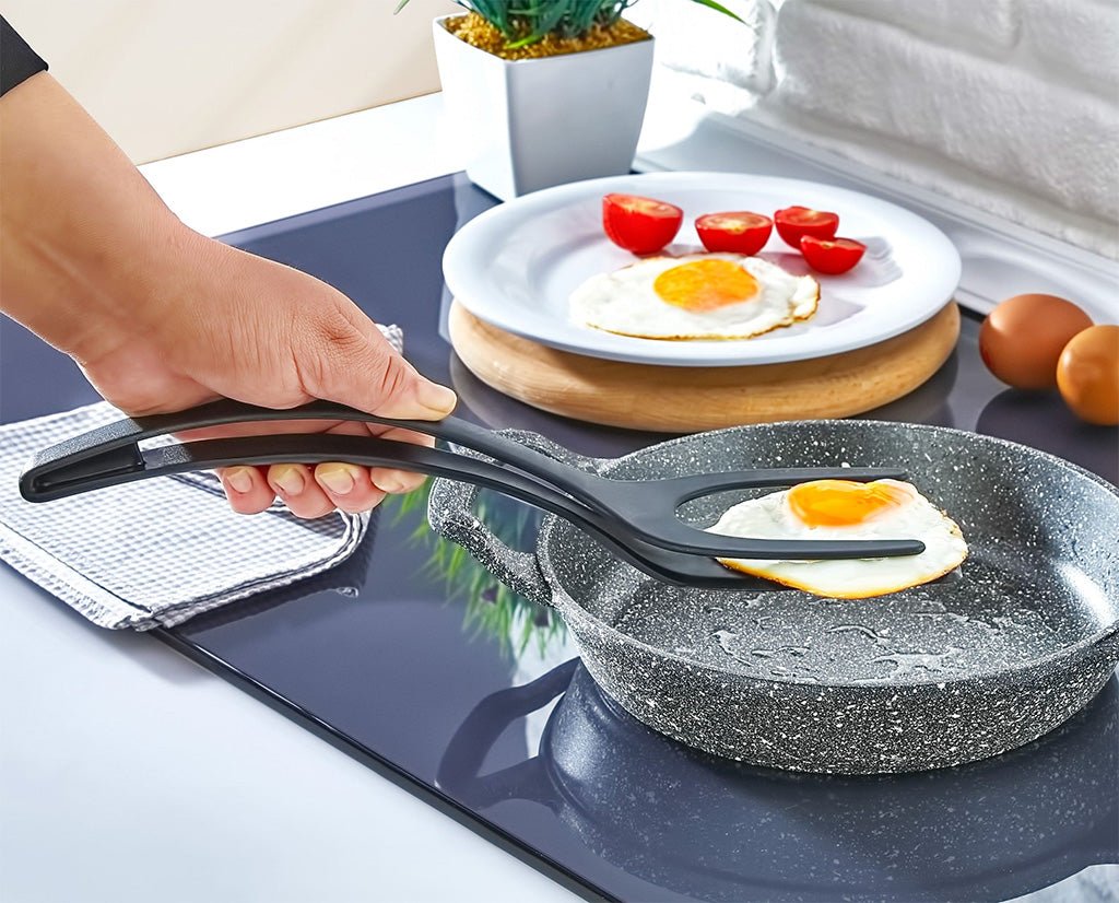 e1005af19f42b224633e1305d7566001.jpg Spatula with Tongs - Heat Resistant for Non Stick Use