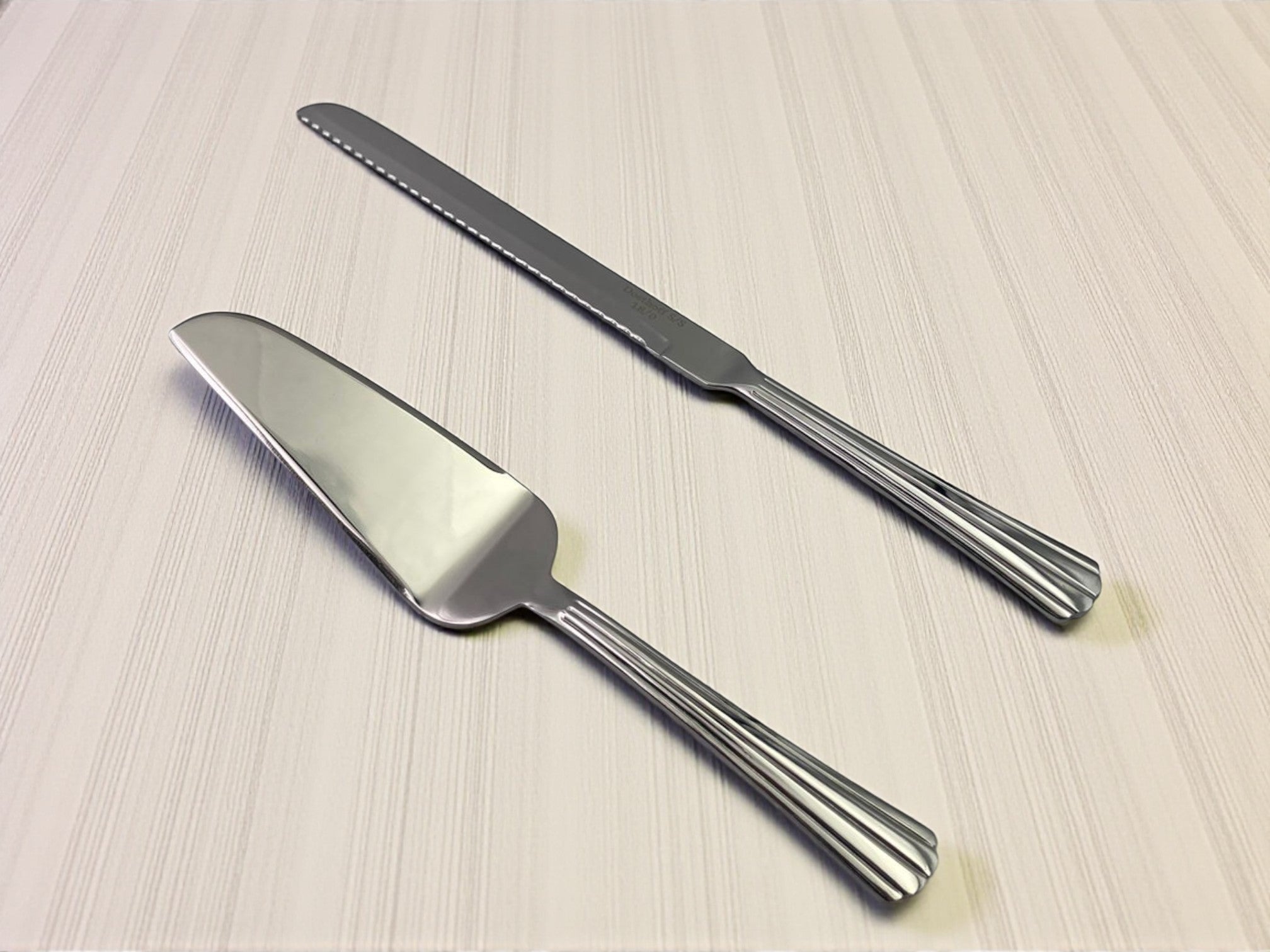 e177ea9dc917879a9c750cd78cf905b7.jpg Dosthoff SS Cake Serving Set