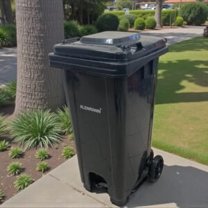 Heavy Duty Plastic Dustbin with Metal Step 120L w Wheels